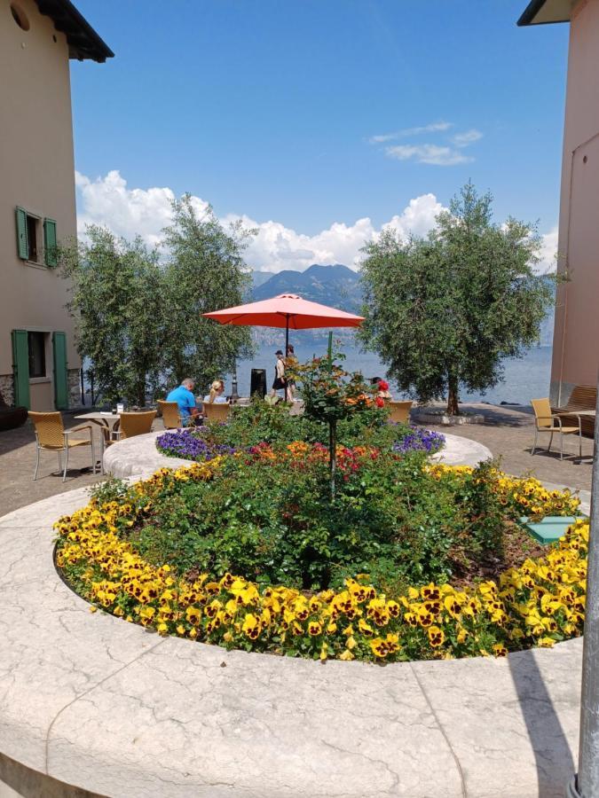 Monnalisa House Apartment Malcesine Bagian luar foto